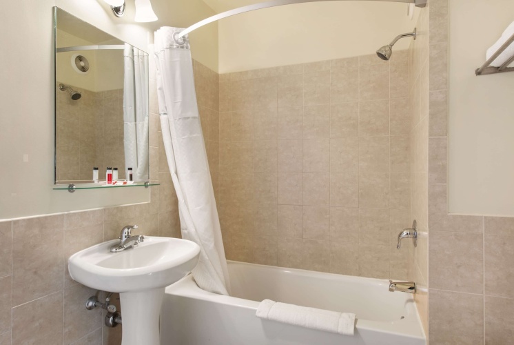 Travelodge by Wyndham Downtown Chicago photo 9