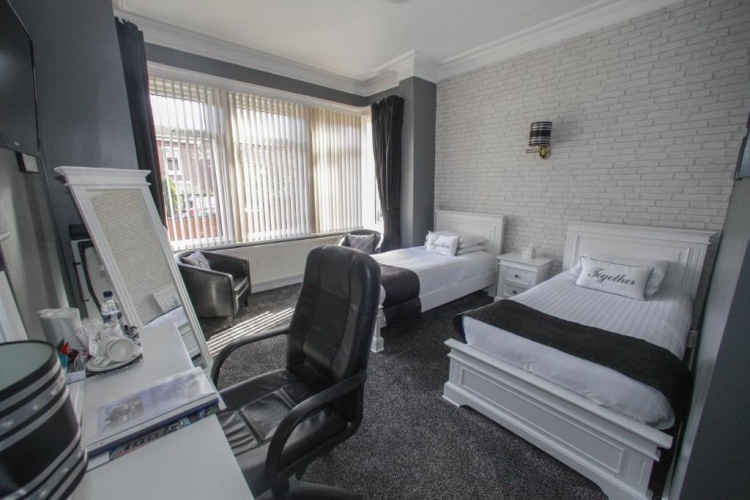 Standard Twin room