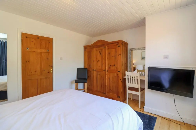 Bay Tree Lodge 35