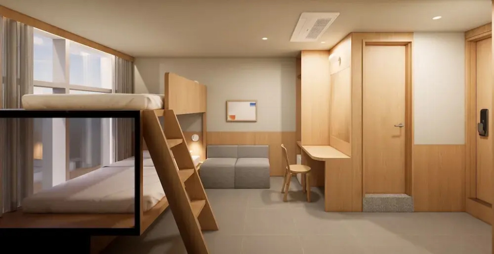 Hotel On You