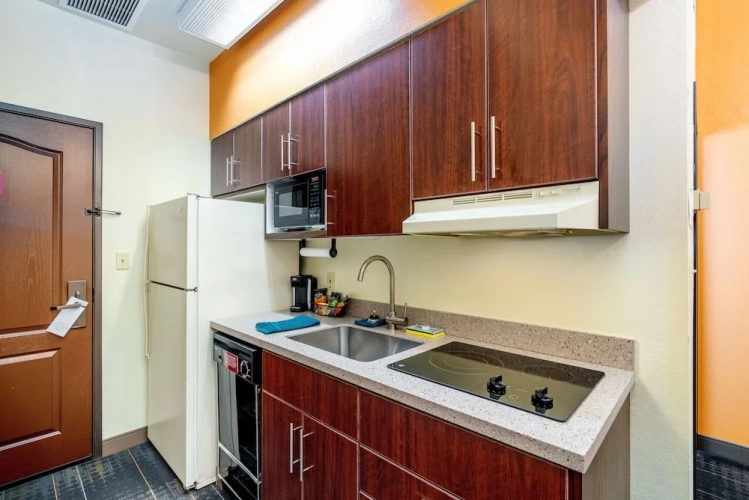 Quadruple Suite