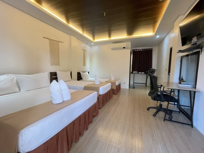 Standard Triple room