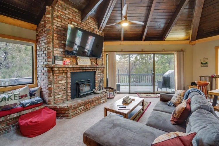 3 Bedrooms Cottage