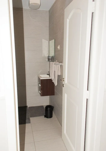 1 Bedroom Economy Apartment