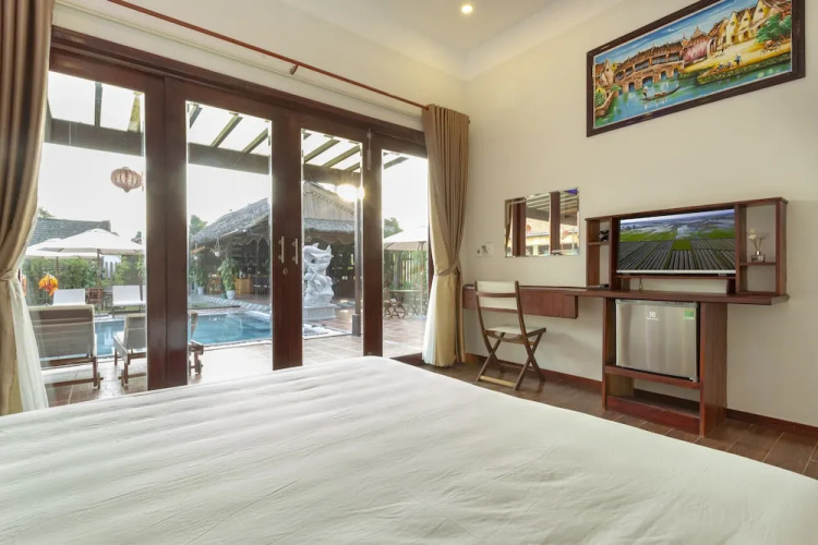Ha My Beachside Villa Hoian