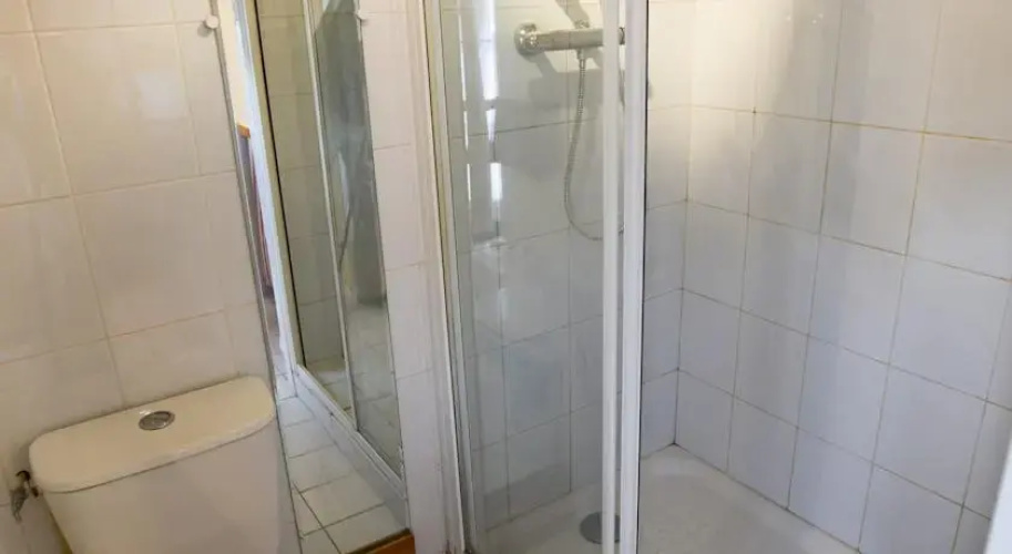 Champagne B&B