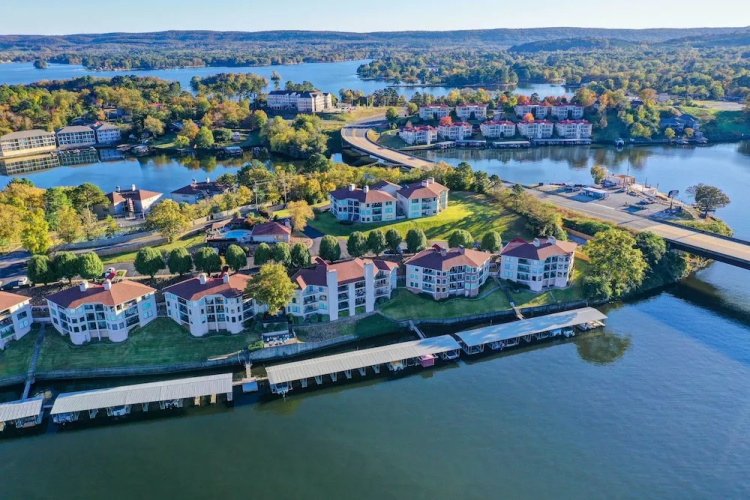 Pool & Dock Access: Lakefront Hot Springs Condo!