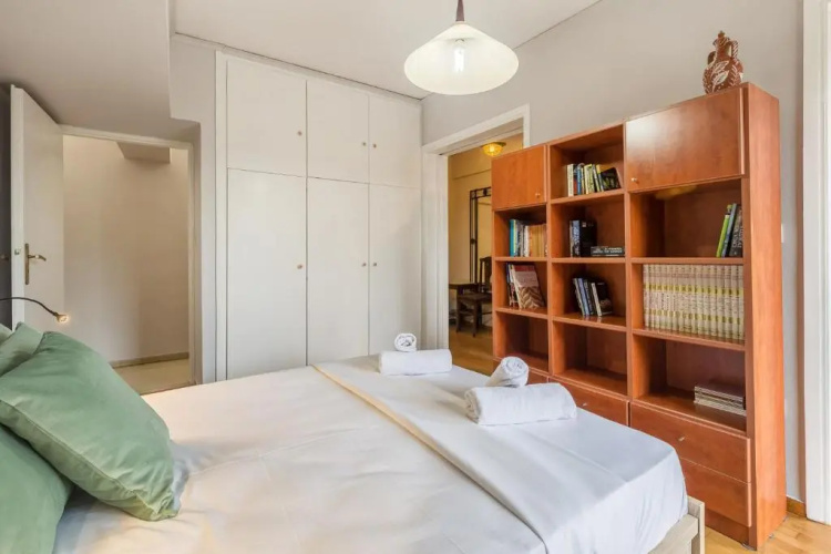 Holodek Apartments : Parthenon