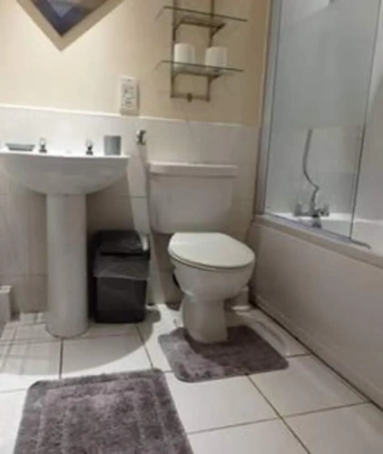 3 Bedrooms Apartment