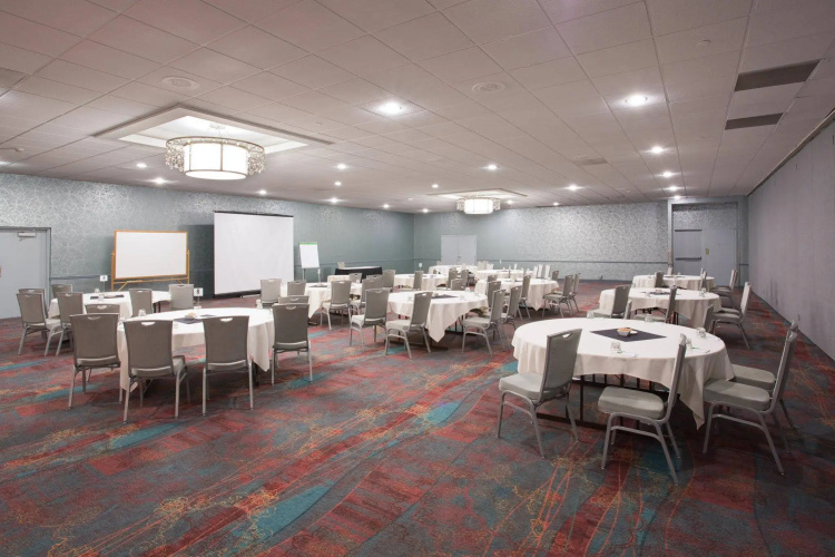 DoubleTree by Hilton Denver Cherry Creek photo 30