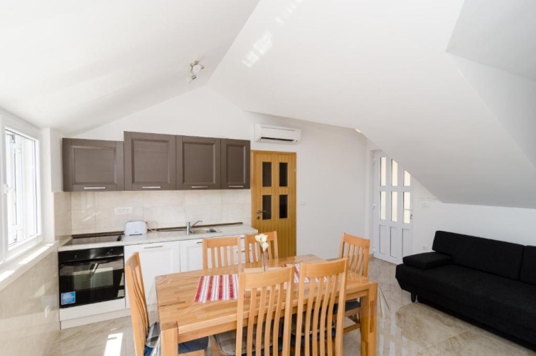 3 Bedrooms Apartment with balcony and with sea view