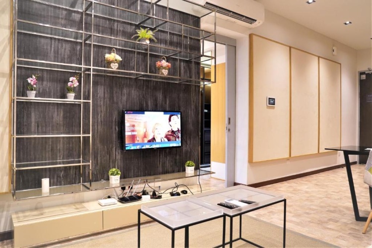 Executive Suite