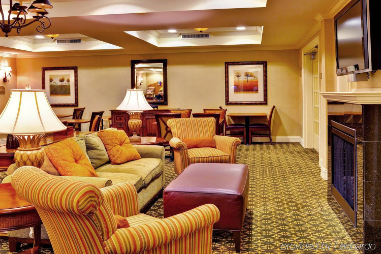 Holiday Inn Express & Suites Flowood by IHG
