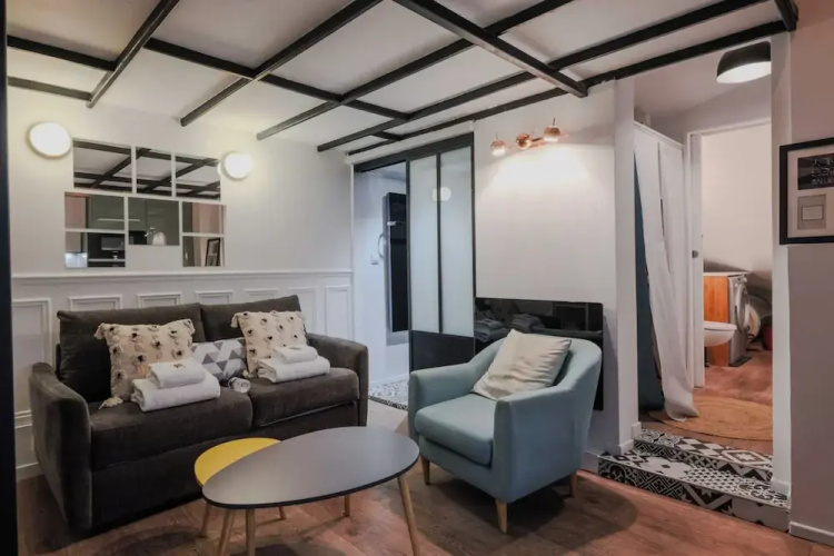 Comfortable Duplex in the Heart of Paris!