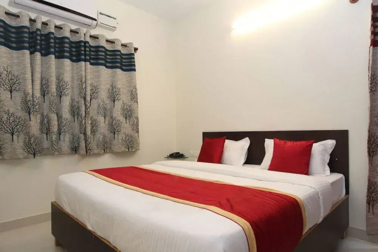 Green Land Suites