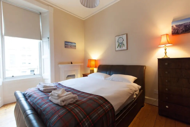 2 Bedroom Central Apartment