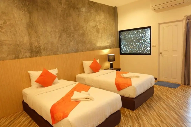 Standard Double room with pool view
