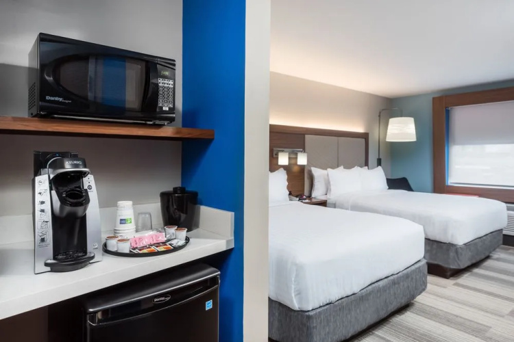 Regency Inn And Suites