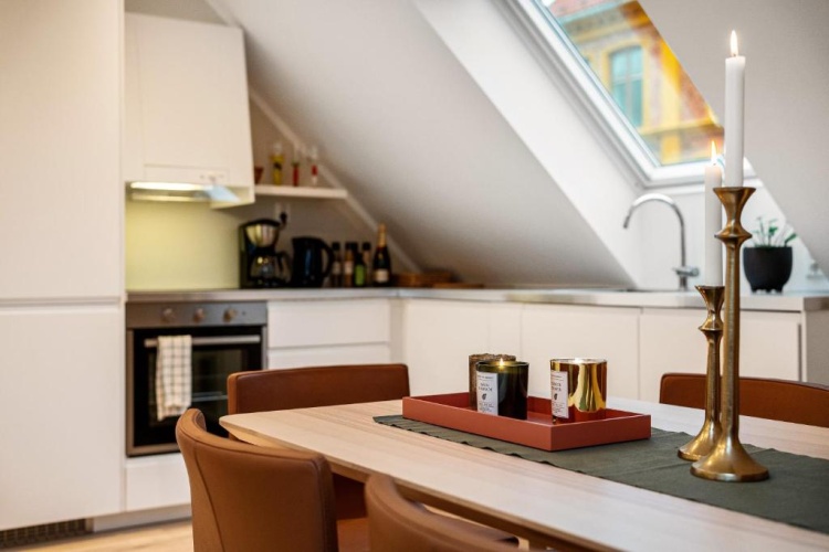 3 Bedrooms Apartment