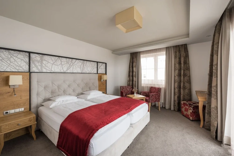 Classic Double room with mountain view