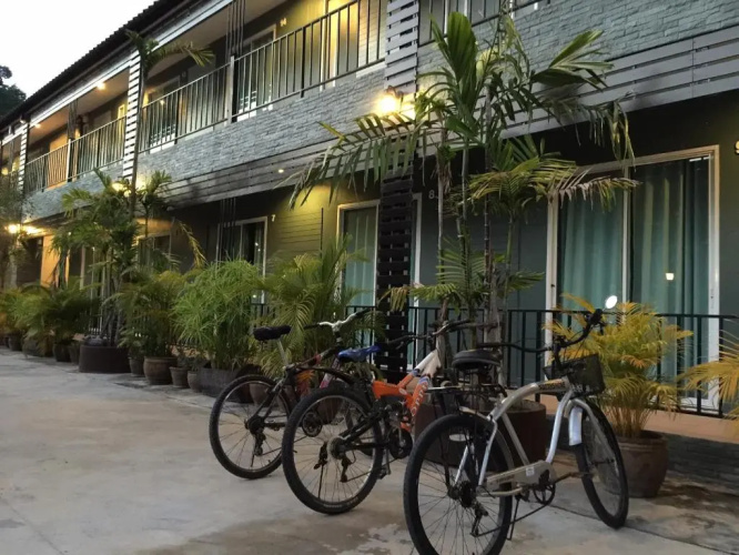 Baan Chom Khao