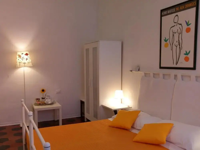 Lucretia House Affittacamere