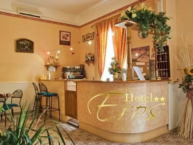 Hotel Eros
