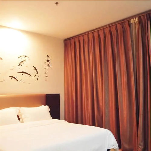 Chunzhichao Business Hotel