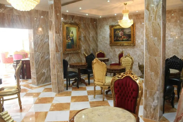 Grand Emperor Hotel