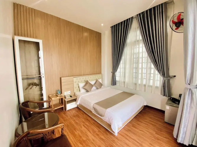 Gaki Hotel