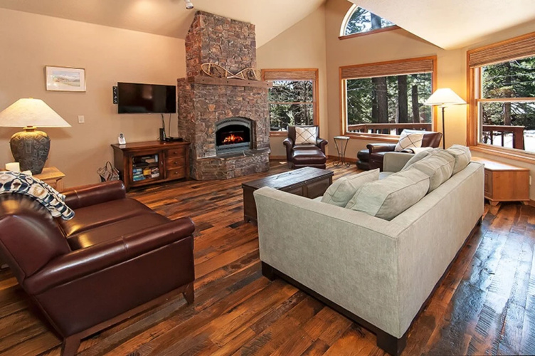Oslo's Hideaway by Tahoe Mountain Properties