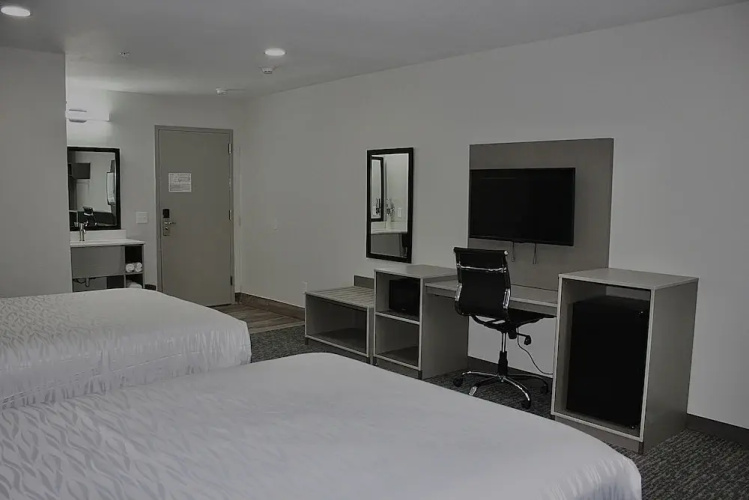 Hummingbird Hotel