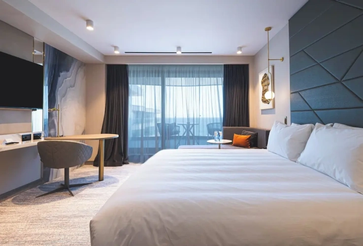 Standard Double room with balcony and with lake view