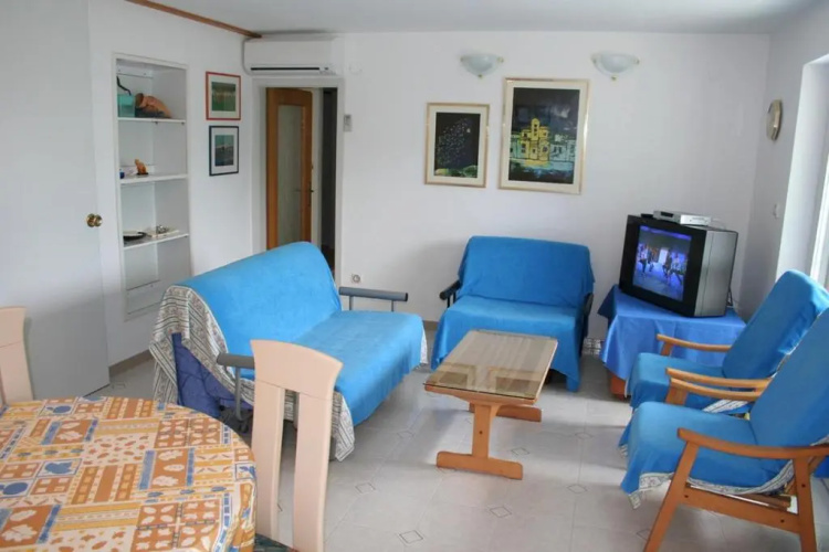 Apartments Lada 1217