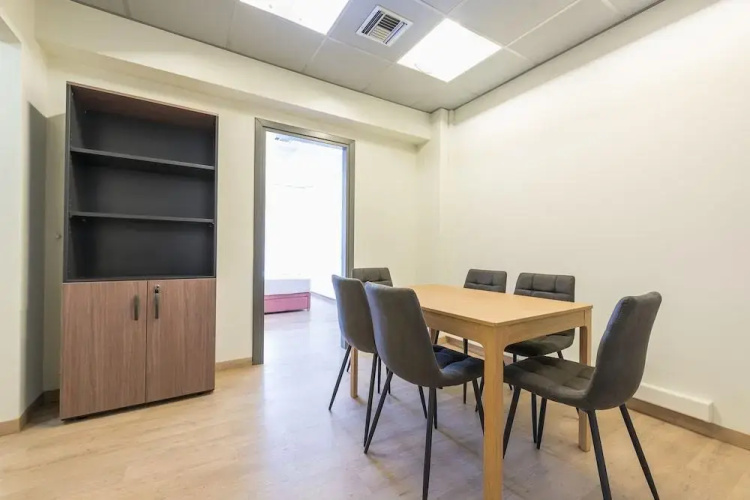 Homely Apartments