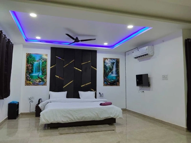 Luxury Suite