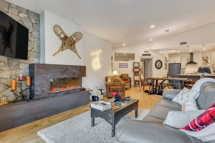 Downtown Winter Park Condo ~ 3 Mi to Skiing!