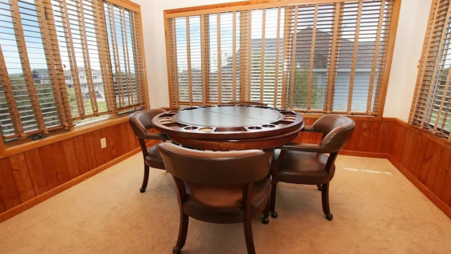 VA Whalehead 1040 - 4 Br Home