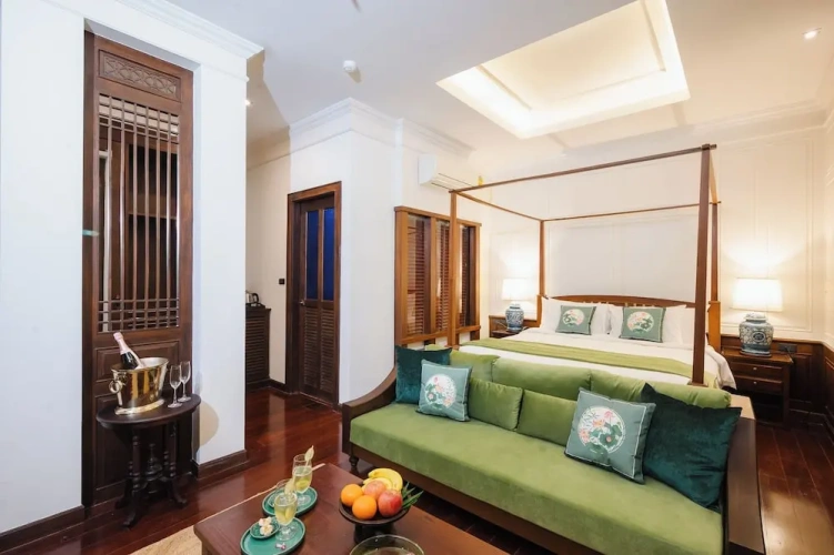 Deluxe Double room with pool view