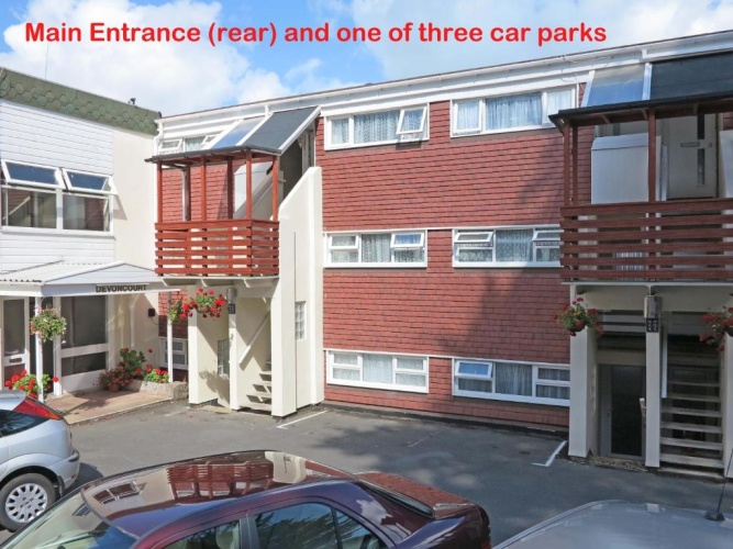 1 Bedroom Apartment with sea view