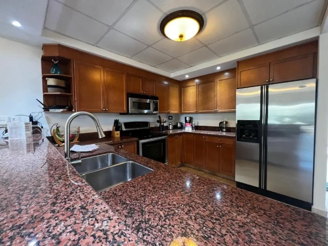 2 Bedrooms Apartment
