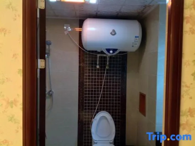Yuelai Apartment Hostel