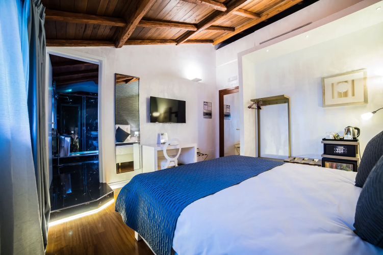 Cola di Rienzo Luxury Penthouse