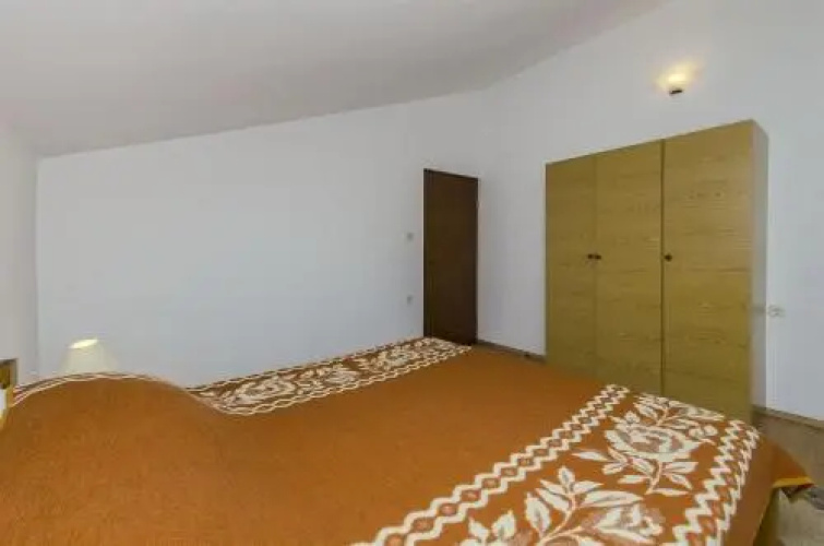 Apartment Petar