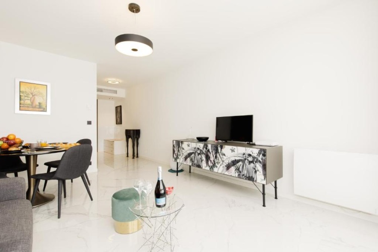 1 Bedroom Double Apartment