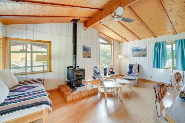 2 Bedrooms Cottage with balcony