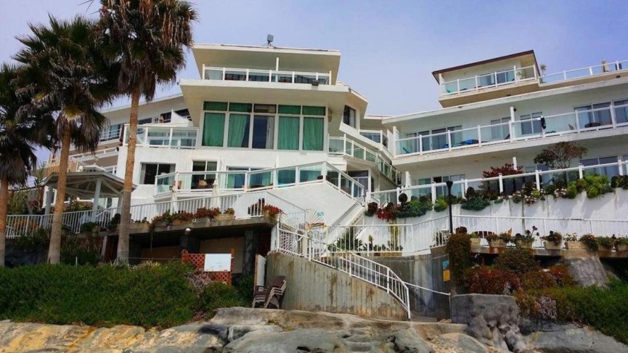 Capri Laguna Inn On The Beach photo 21