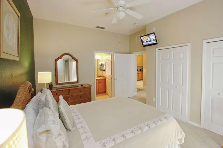 615 Bahama Bay