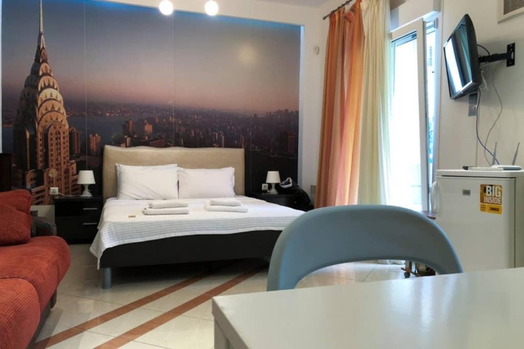 1 Bedroom Apartment