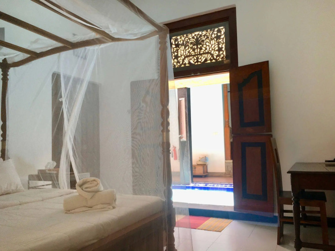 Villa Capers